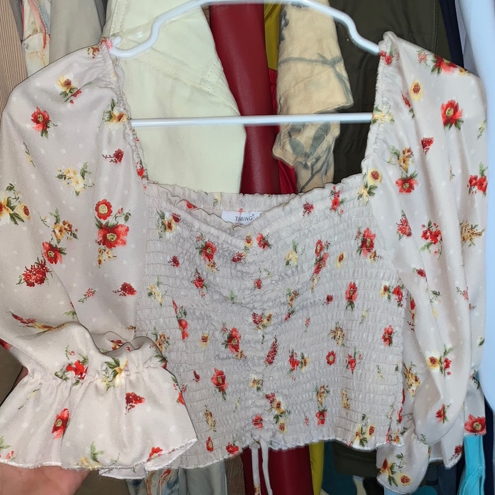Cropped floral shirt